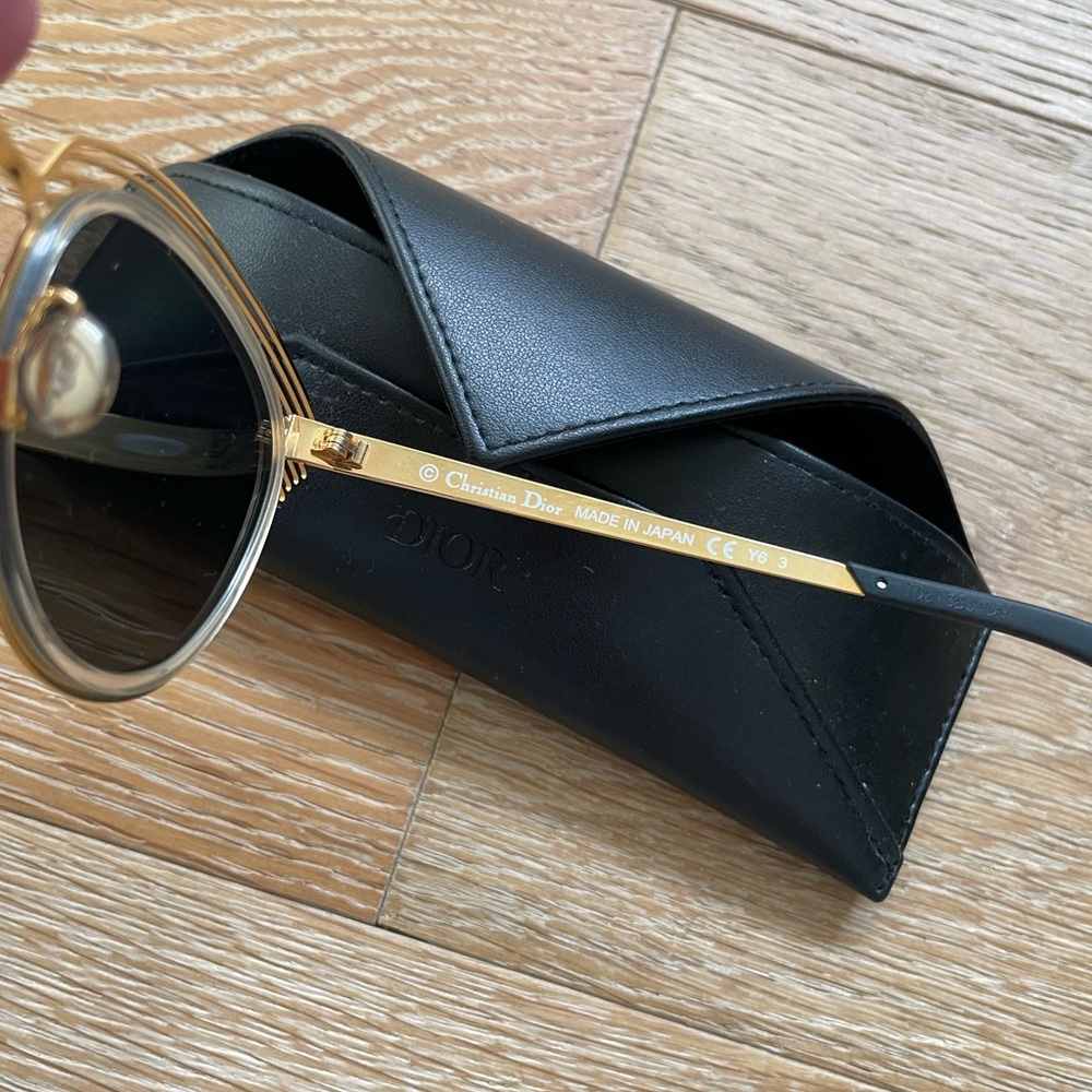 Dior • Enigme 51mm Gold Sunglasses - Picture 5 of 12